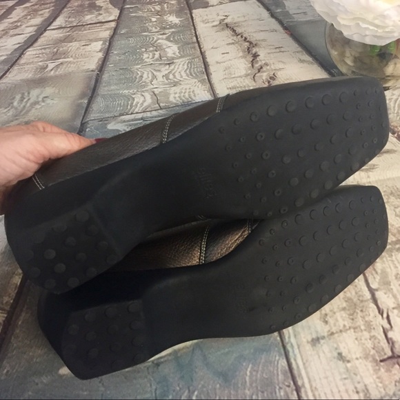 Elites by Walking Cradles Bronze Leather Loafers - Picture 6 of 8